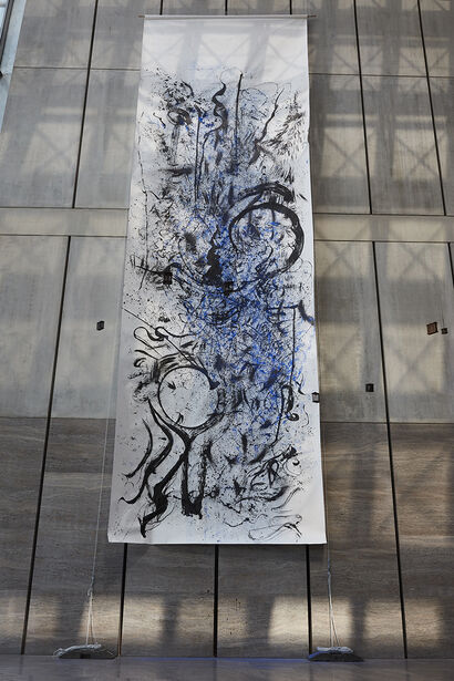 Painting until it become marble - a Performance Artowrk by Echo Morgan